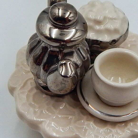 Cardew Design Victorian Tea Time 4 Inch Porcelain Teapot Made in England - Picture 9 of 12